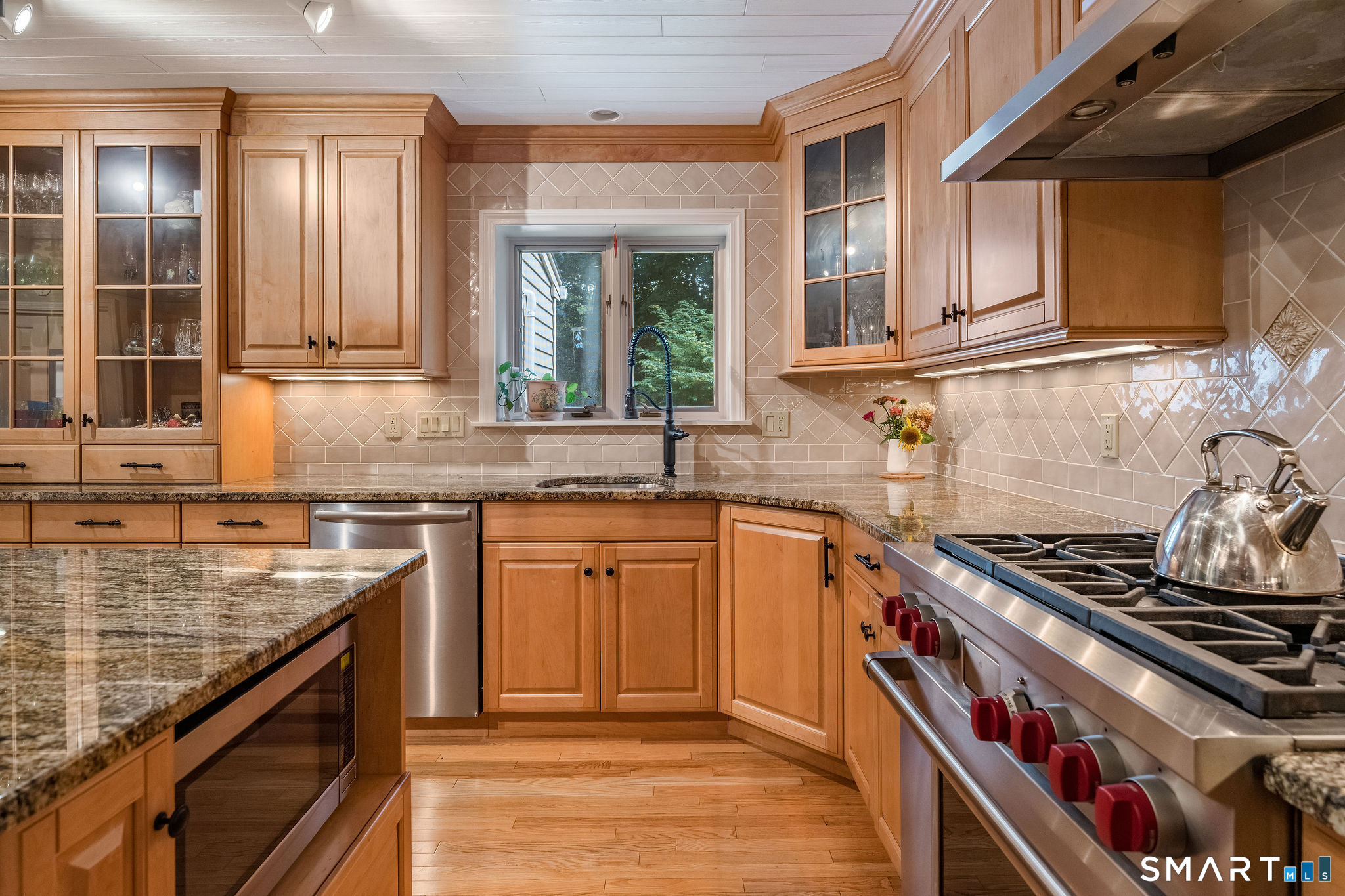 15 Cambridge Drive Madison CT 06443