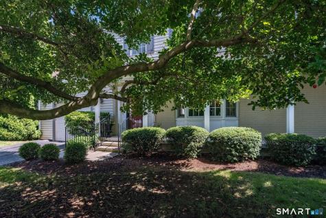 15 Cambridge Drive Madison CT 06443