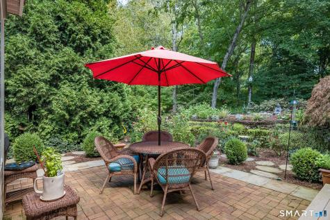 15 Cambridge Drive Madison CT 06443