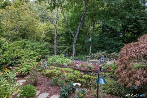 15 Cambridge Drive Madison CT 06443