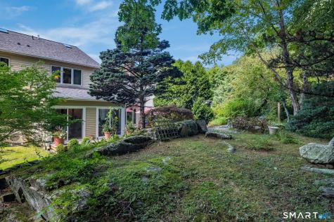 15 Cambridge Drive Madison CT 06443
