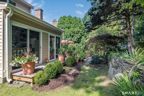 15 Cambridge Drive Madison CT 06443