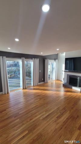 6 Comstock Trail Brookfield CT 06804