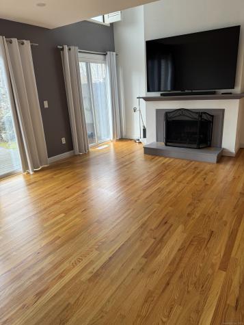 6 Comstock Trail Brookfield CT 06804