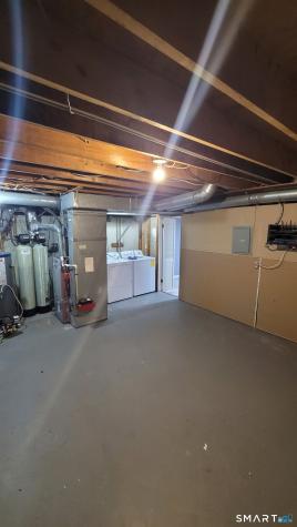 6 Comstock Trail Brookfield CT 06804