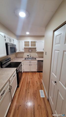 6 Comstock Trail Brookfield CT 06804