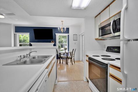 31 High Street East Hartford CT 06118