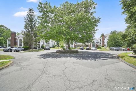 31 High Street East Hartford CT 06118