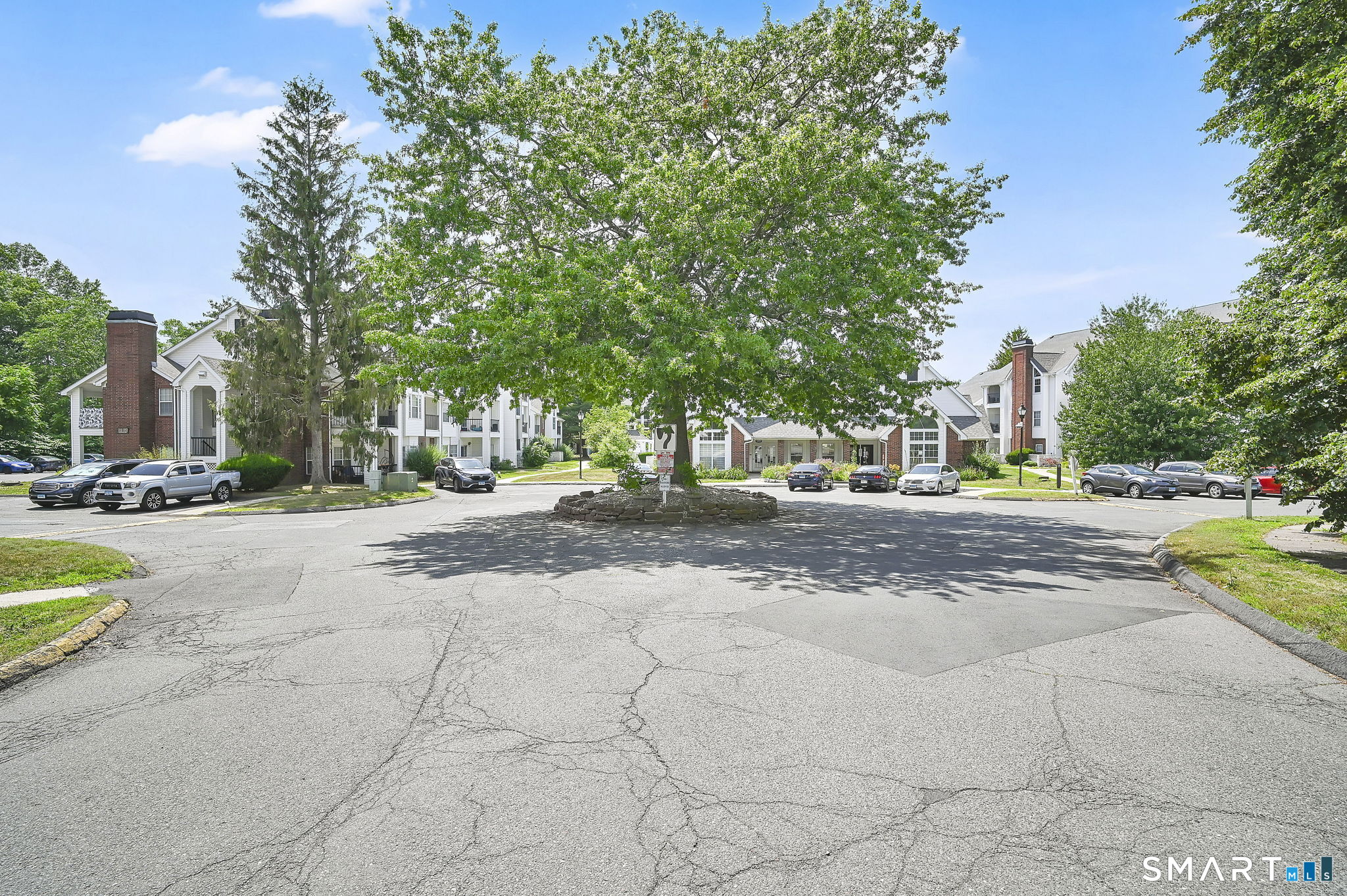 31 High Street East Hartford CT 06118