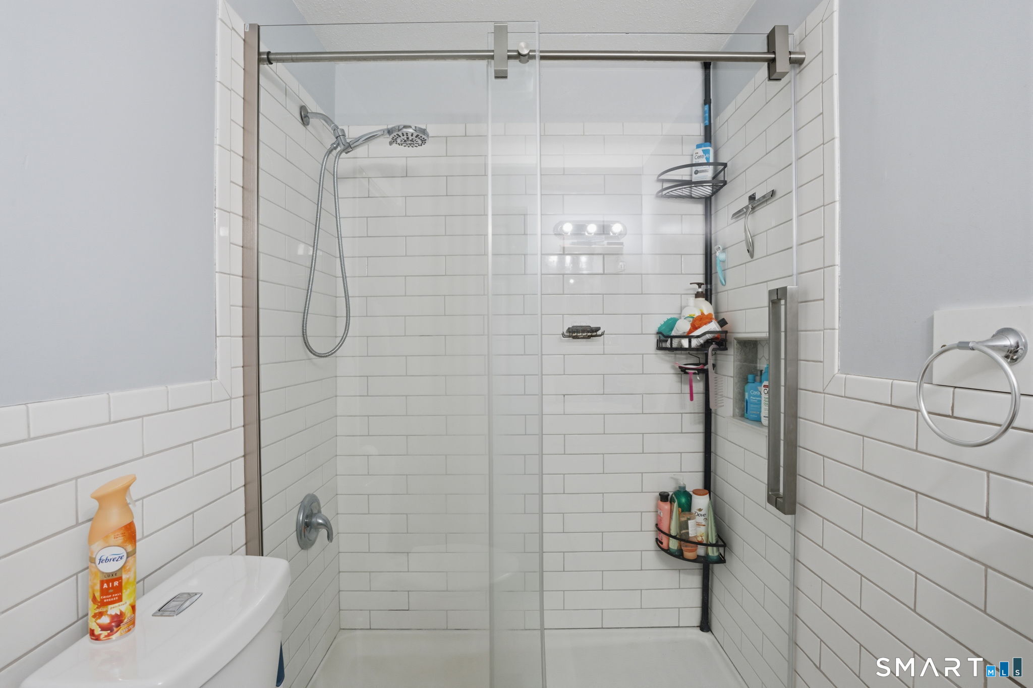 27 Burgoyne Street West Hartford CT 06110