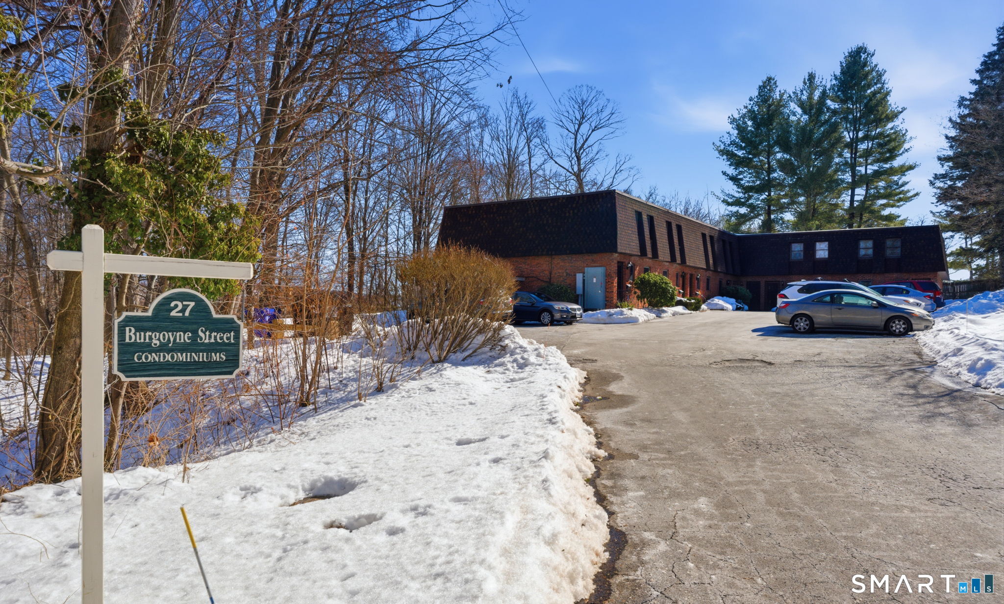 27 Burgoyne Street West Hartford CT 06110