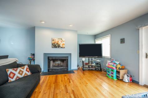 11 Boulevard Drive Danbury CT 06810