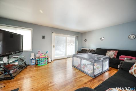 11 Boulevard Drive Danbury CT 06810