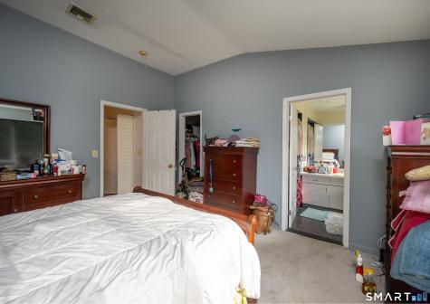 11 Boulevard Drive Danbury CT 06810