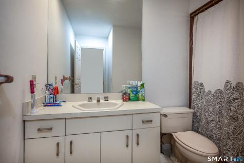 11 Boulevard Drive Danbury CT 06810