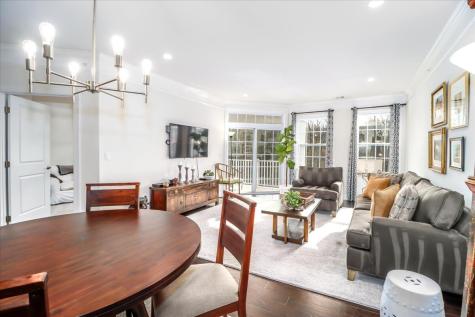 433 Brookside Court Newtown CT 06470