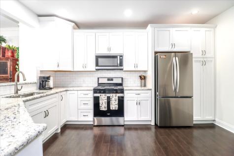 433 Brookside Court Newtown CT 06470