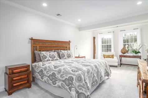 433 Brookside Court Newtown CT 06470