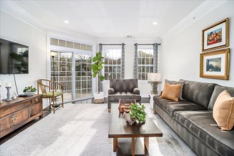 433 Brookside Court Newtown CT 06470