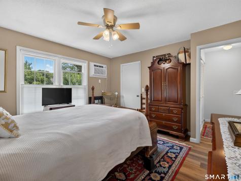 54 Rope Ferry Road Waterford CT 06385