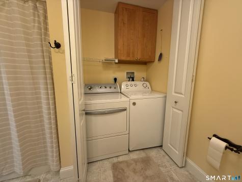 76 Perry Street Putnam CT 06260
