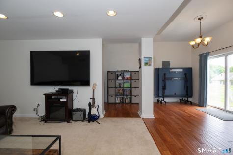 15 Scuppo Road Danbury CT 06811