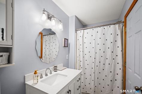 20 Partridge Court Windsor Locks CT 06096