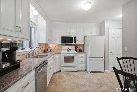 215 Candlewood Drive Enfield CT 06082