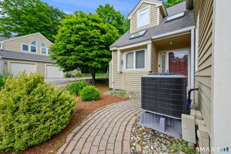 131 Courtyard Lane Mansfield CT 06268