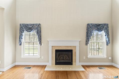 18 Spring Ridge Court Danbury CT 06811