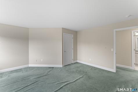 18 Spring Ridge Court Danbury CT 06811
