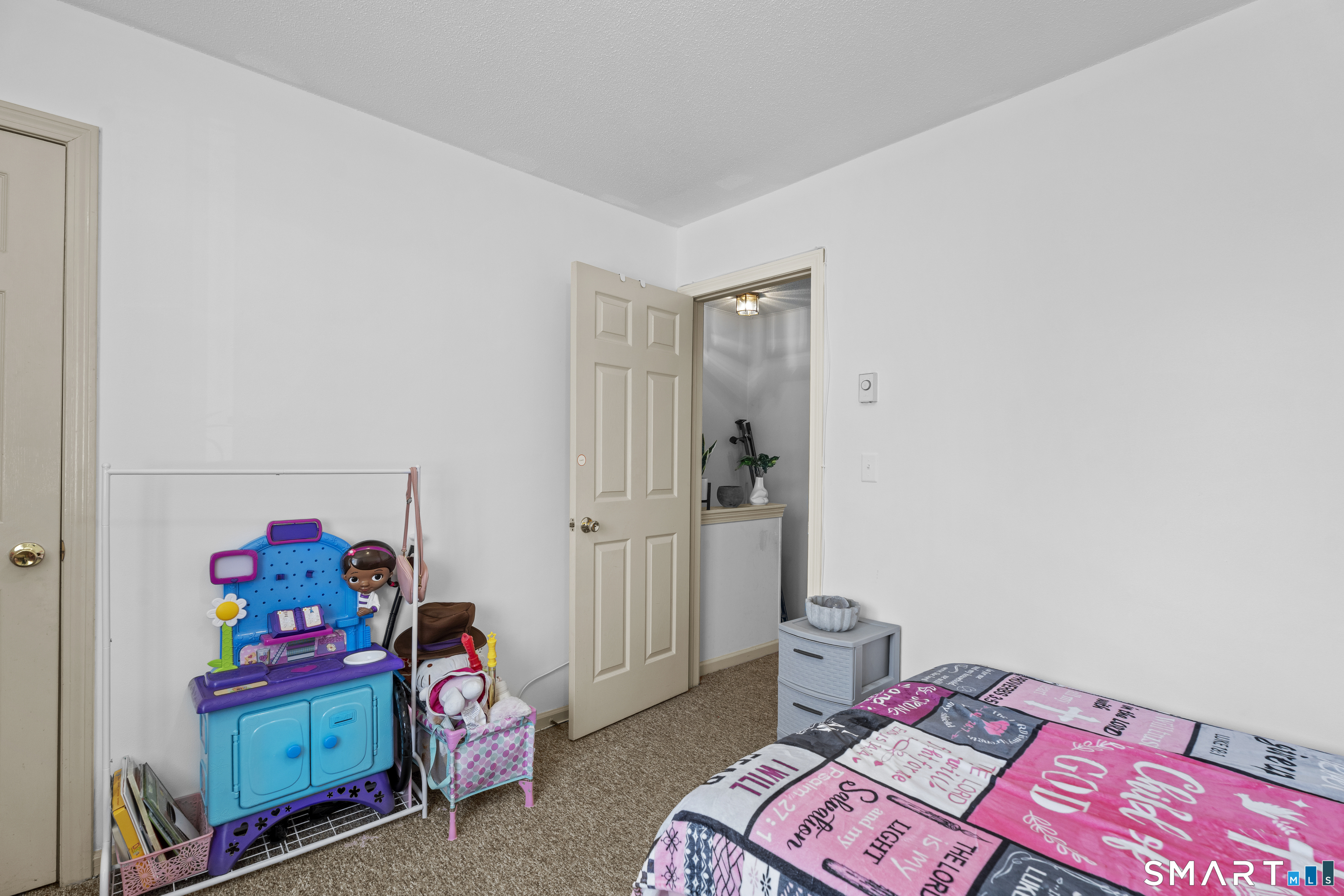 23 Pearl Lake Road Waterbury CT 06706