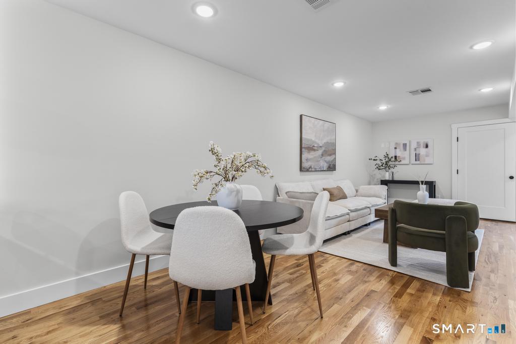 22 a Merritt Avenue Woodbridge CT 06525