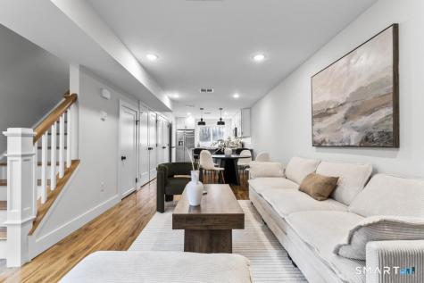 22 a Merritt Avenue Woodbridge CT 06525