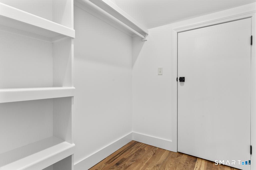 22 a Merritt Avenue Woodbridge CT 06525