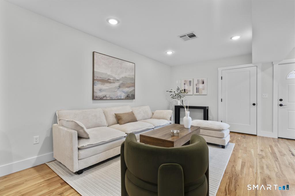 22 a Merritt Avenue Woodbridge CT 06525