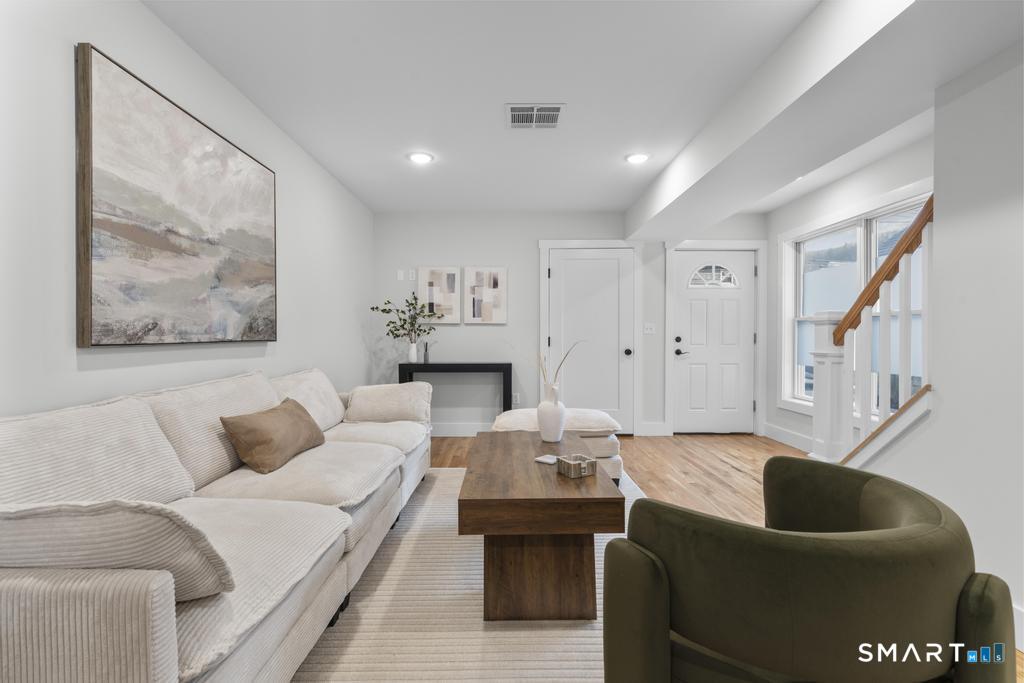 22 a Merritt Avenue Woodbridge CT 06525