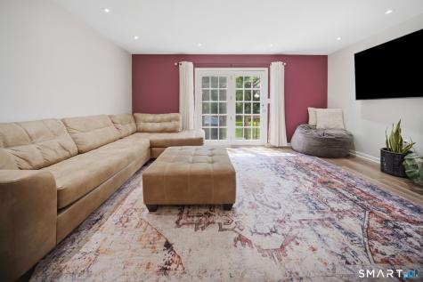 9 Braintree Court Suffield CT 06078
