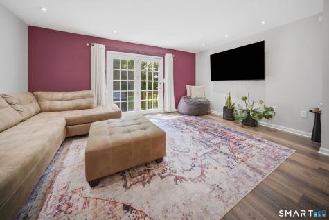 9 Braintree Court Suffield CT 06078