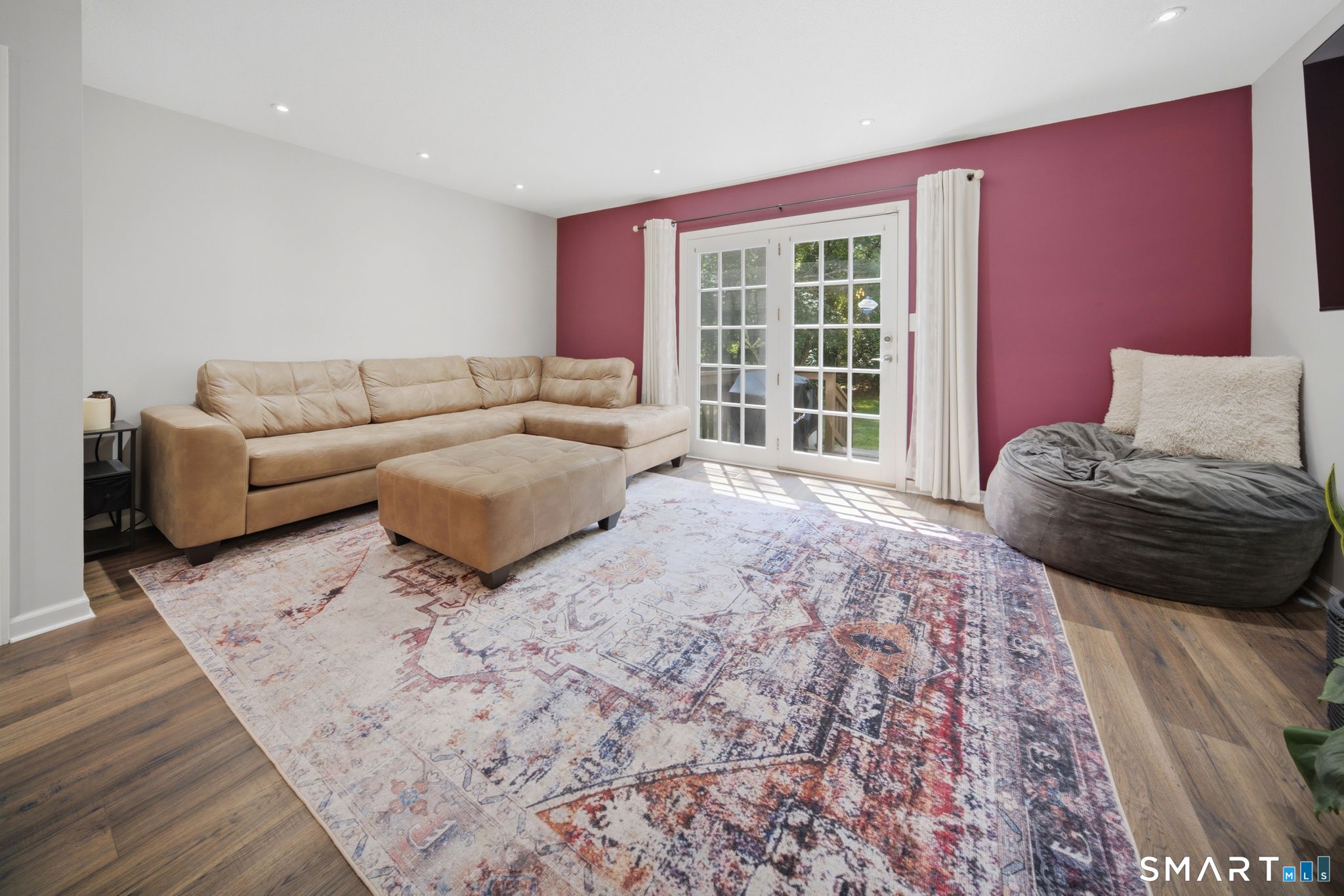 9 Braintree Court Suffield CT 06078