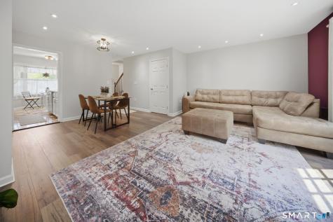9 Braintree Court Suffield CT 06078
