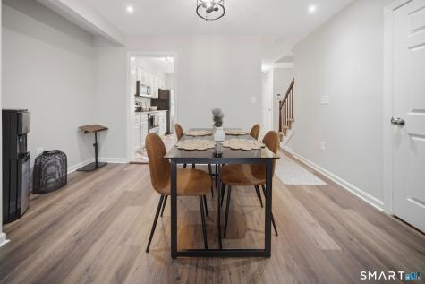 9 Braintree Court Suffield CT 06078