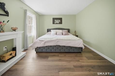 9 Braintree Court Suffield CT 06078