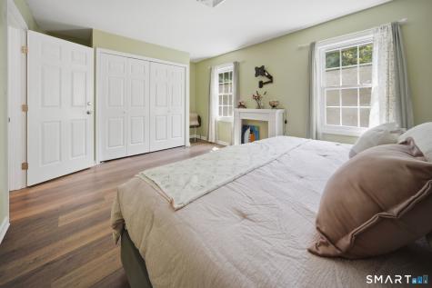 9 Braintree Court Suffield CT 06078