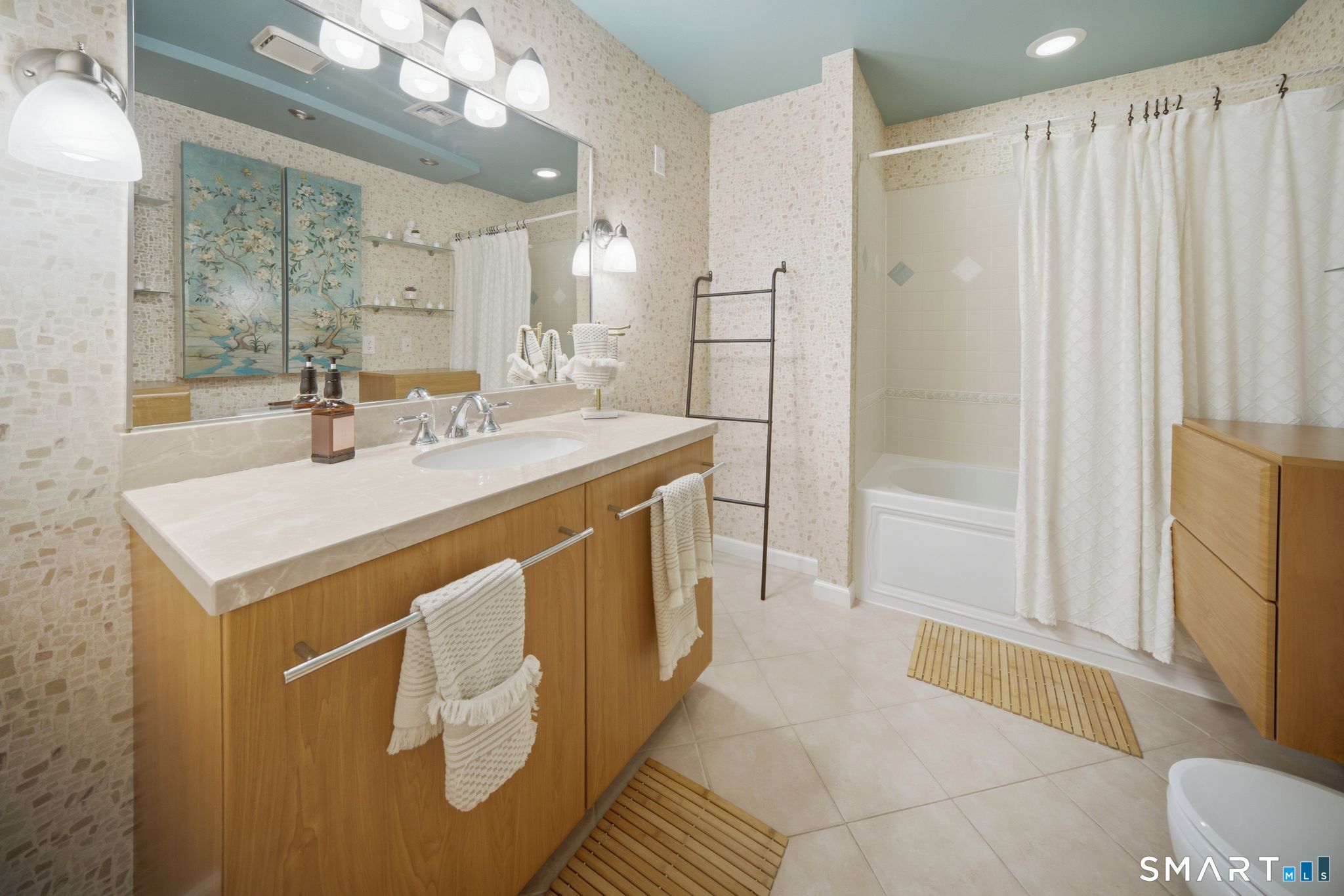 9 Braintree Court Suffield CT 06078