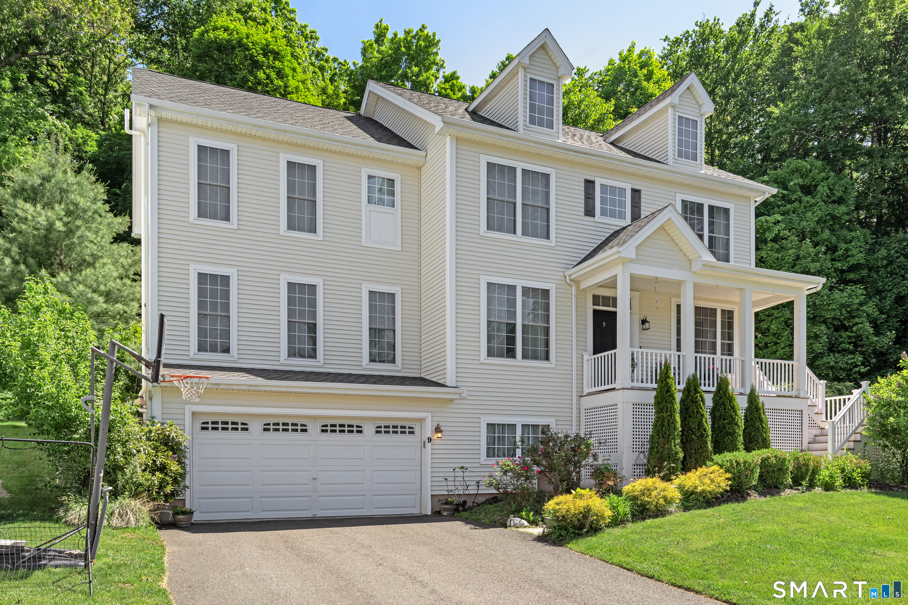 9 Washington Circle Southbury CT 06488