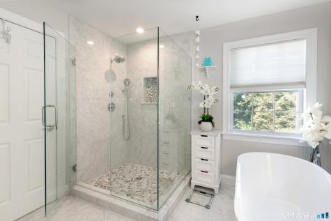 9 Washington Circle Southbury CT 06488