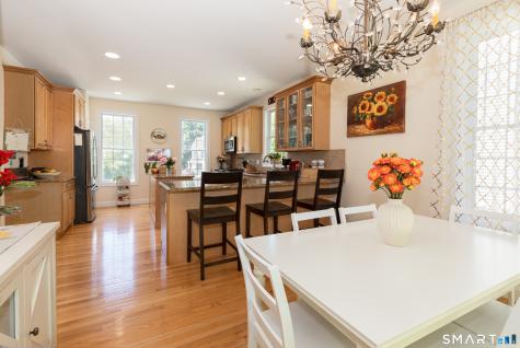 9 Washington Circle Southbury CT 06488