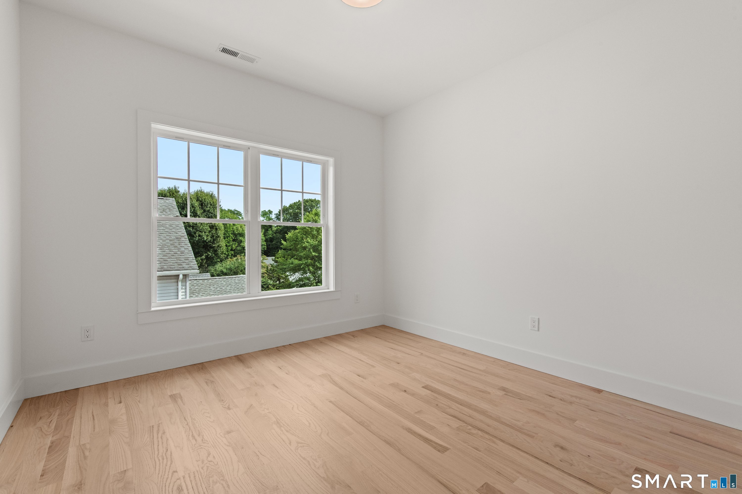 47 Sterling Street Fairfield CT 06825