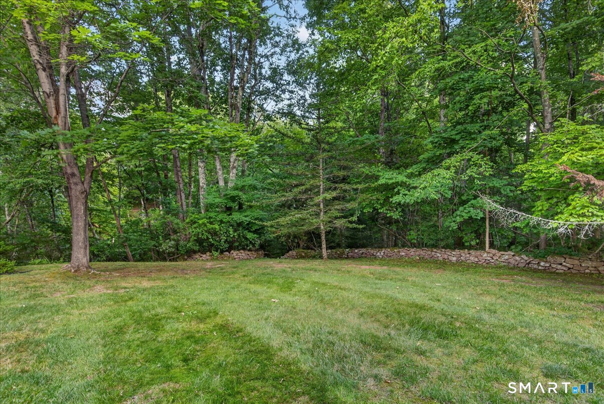 40 Eaton Woods Road Hamden CT 06518